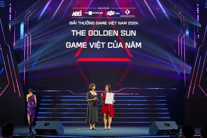 Ban tổ chức trao giải Game Việt của năm tại Vietnam Game Awards 2024. Ảnh: Quỳnh Trần