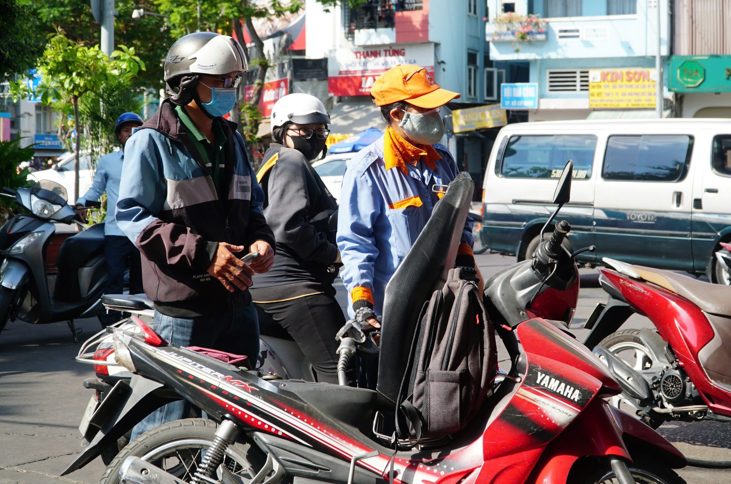 Giá xăng dầu hôm nay 21.3.2025: Bật tăng đồng loạt- Ảnh 1.