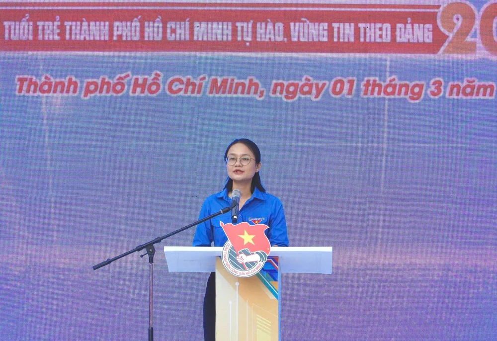 tháng thanh niên 1.jpg