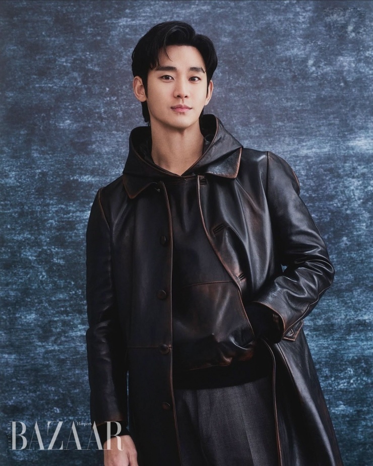   Kim Soo Hyun tại show Prada ở Milan Fashion Week.