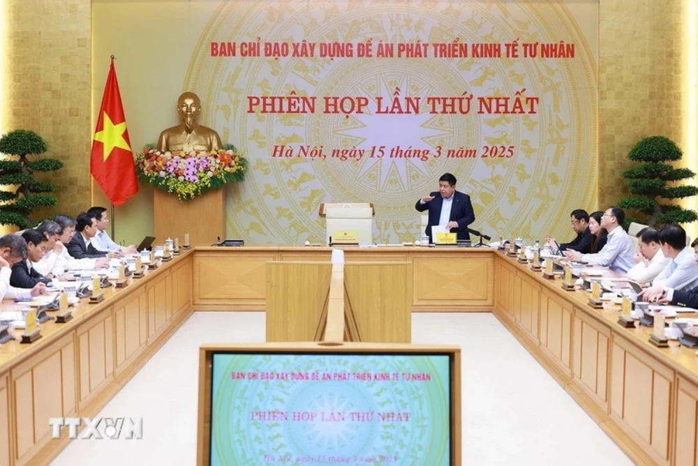 phat-trien-kinh-te-tu-nhan-thuc-su-la-luc-luong-nong-cot-phat-trien-dat-nuoc.jpg