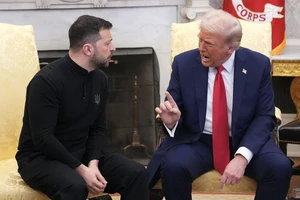 Cuộc khẩu chiến Trump-Zelensky và sự thức tỉnh của châu Âu