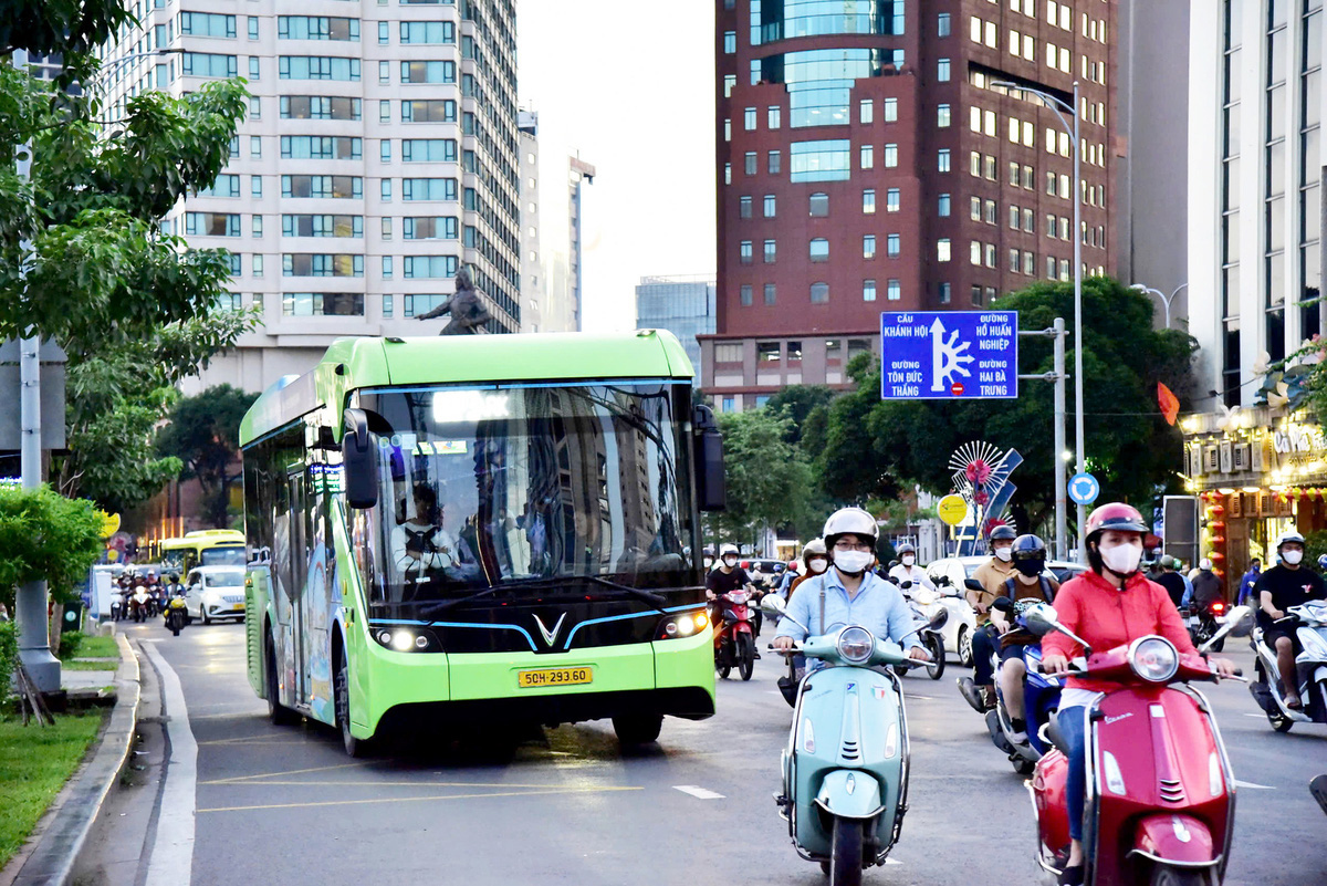 Giao thông xanh là gì, tại sao các thành phố lớn đẩy mạnh phát triển giao thông xanh và bền vững? - Ảnh 1.