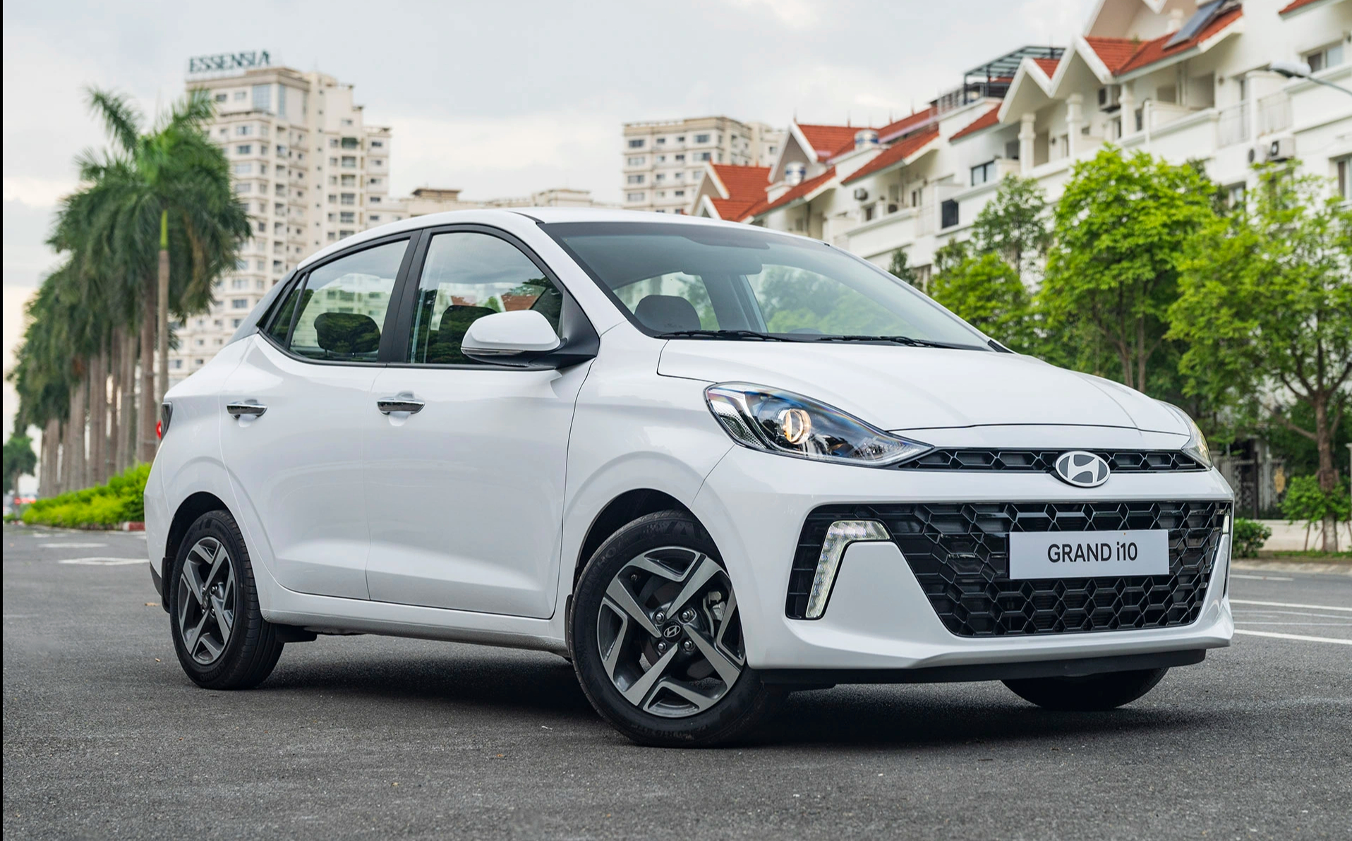 Tiêu thụ ô tô cỡ nhỏ dưới 450 triệu gia tăng, Hyundai Grand i10 bán chạy nhất- Ảnh 1.