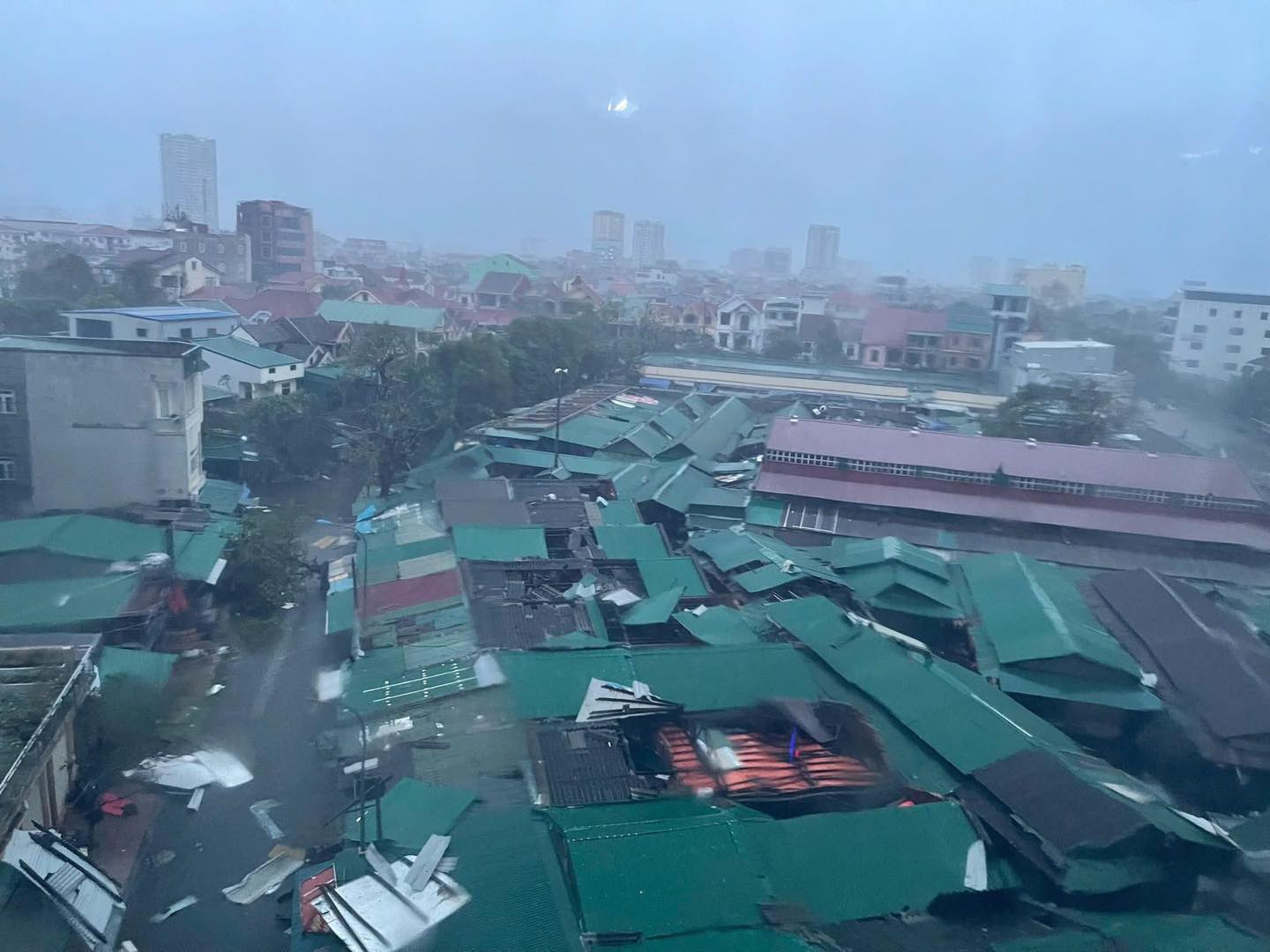 11 người chết, 13 người mất tích, 8 người mất liên lạc và 33 người bị thương do bão Bualoi, Thủ tướng chỉ đạo khẩn- Ảnh 1. 11 người chết, 13 người mất tích, 8 người mất liên lạc và 33 người bị thương do bão Bualoi, Thủ tướng chỉ đạo khẩn- Ảnh 1.