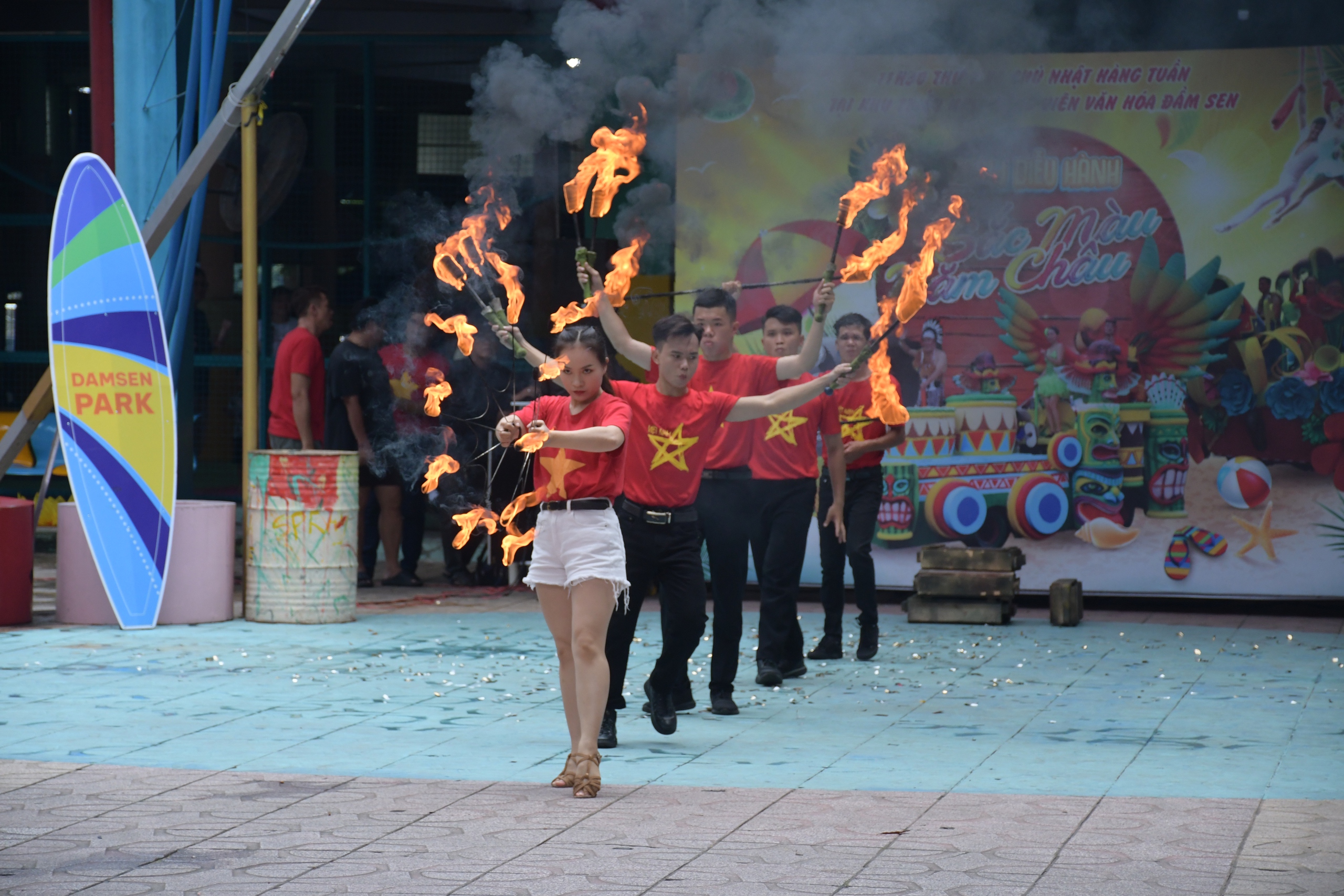 Lễ 2-9, nhiều điểm đến ở TP HCM nhộn nhịp khách du lịch- Ảnh 7.