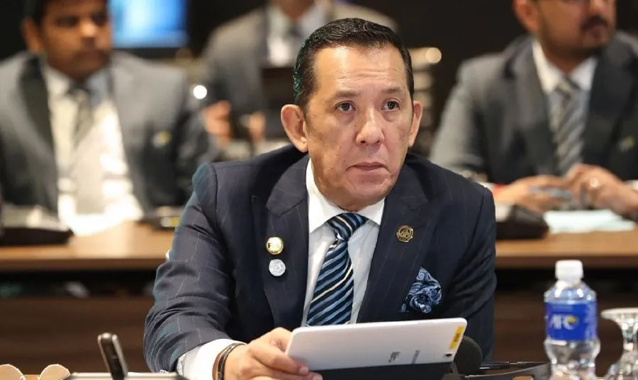 Chủ tịch Joehari Ayub của FAM từ chức mà không hé lộ nguyên nhân. Bóng đá Malaysia gặp bão tố cực lớn. Ảnh:FAM HLV- Futoshi-Ikeda.- Joe.jpeg