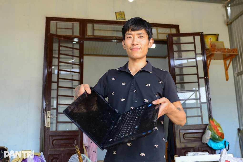 Người dân Lâm Đồng bàng hoàng chạy lũ giữa khuya - 2