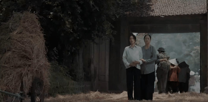 Hòa Minzy kết hợp nhạc sĩ tỷ view tung MV hoành tráng như phim, xem đến đâu khóc đến đó- Ảnh 6. Hòa Minzy kết hợp nhạc sĩ tỷ view tung MV hoành tráng như phim, xem đến đâu khóc đến đó- Ảnh 6.