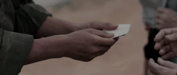 Hòa Minzy kết hợp nhạc sĩ tỷ view tung MV hoành tráng như phim, xem đến đâu khóc đến đó- Ảnh 7. Hòa Minzy kết hợp nhạc sĩ tỷ view tung MV hoành tráng như phim, xem đến đâu khóc đến đó- Ảnh 7.