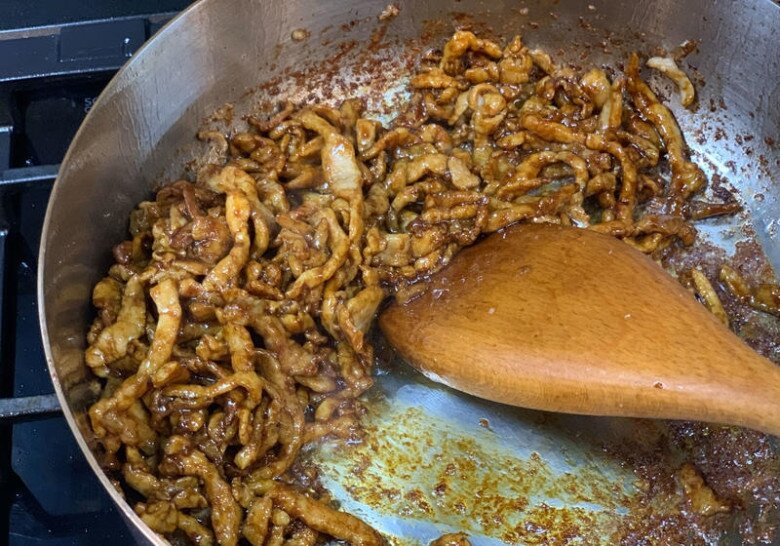 Không ngờ thịt lợn xào với lá này trở thành món ngon, còn bổ cả gan, thận - 5