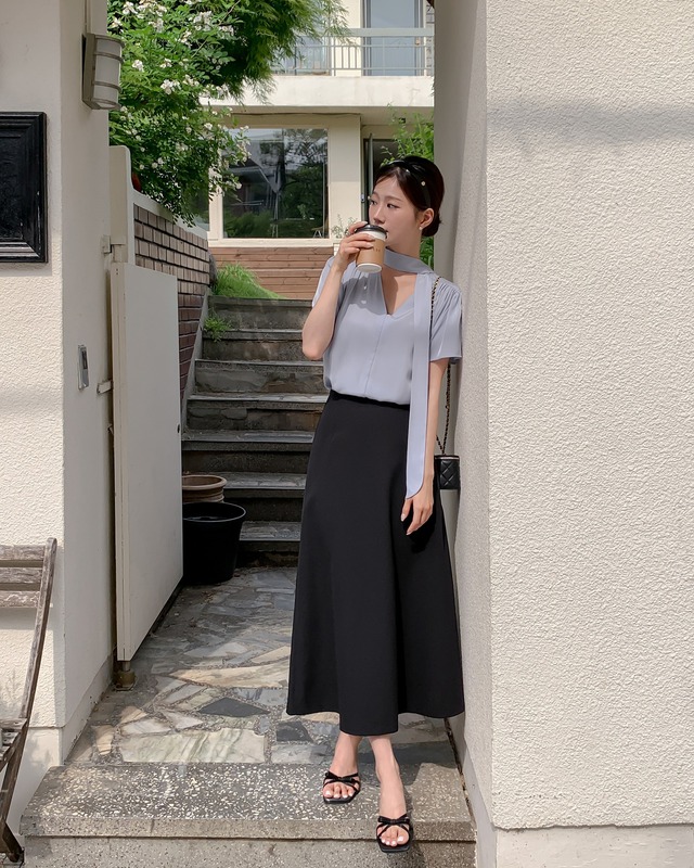 Chân váy chữ A đang gây sốt diện rộng vì mặc lên siêu tôn dáng, dịu dàng như nàng thơ- Ảnh 8. Chân váy chữ A đang gây sốt diện rộng vì mặc lên siêu tôn dáng, dịu dàng như nàng thơ- Ảnh 8.