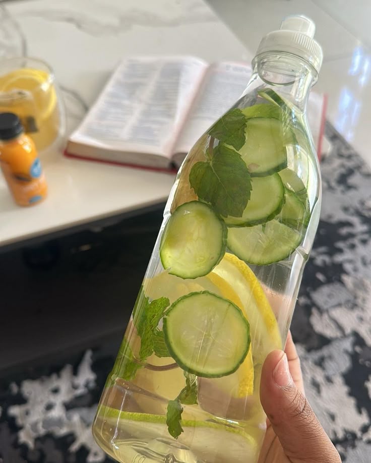 7 công thức nước detox siêu ngon: Chống nắng từ bên trong, uống vào da dịu mát- Ảnh 5.