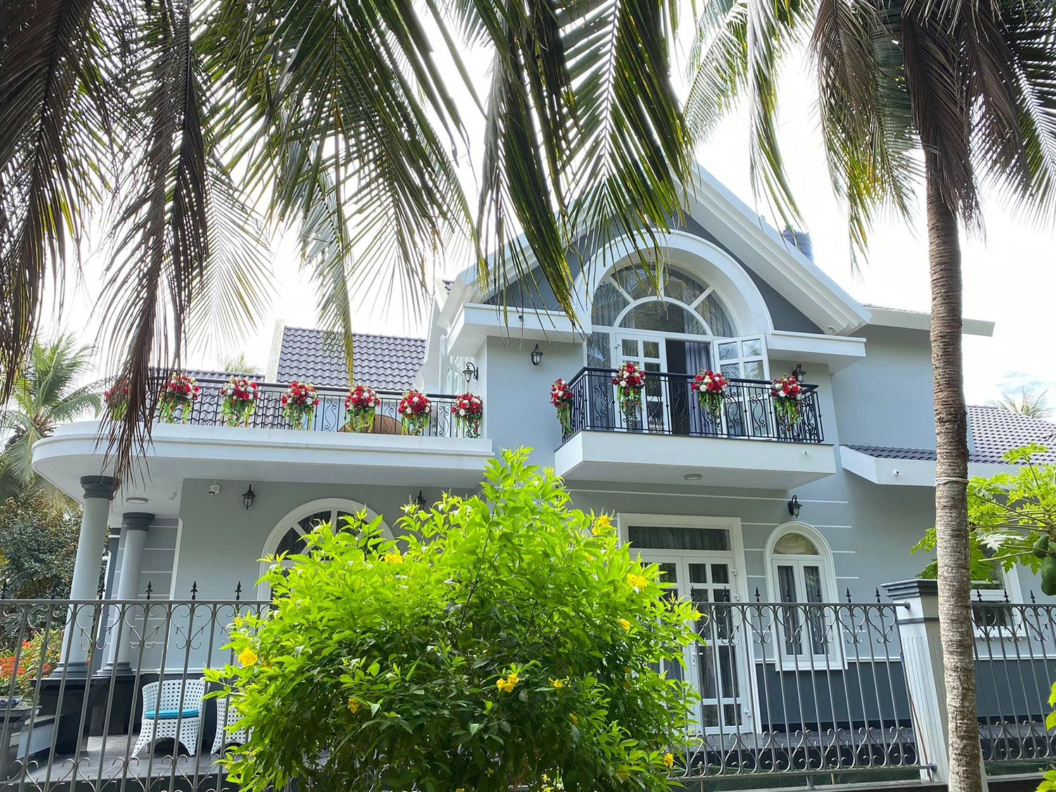 Diễn viên Việt sở hữu 2 biệt thự, 3 nhà hàng: Hủy hôn vợ sắp cưới, tuổi 41 yêu bạn gái kém 16 tuổi - Ảnh 5.