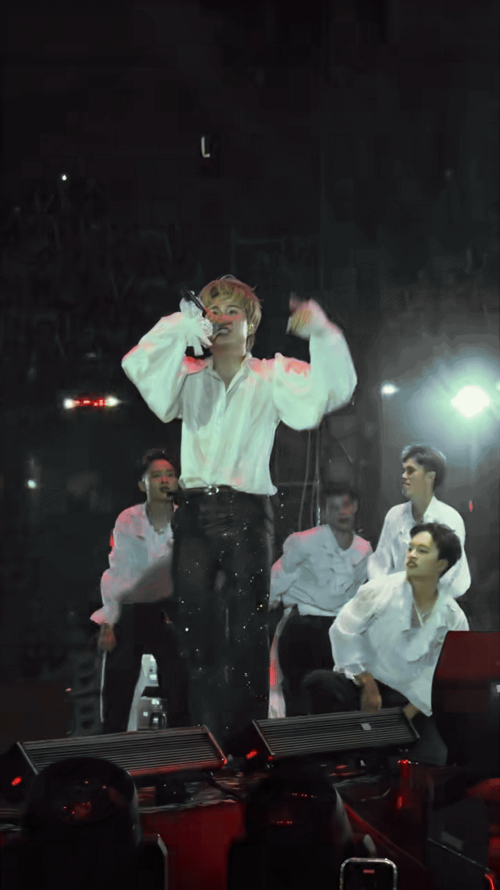 Dương Domic thật sự có thù với chuyện đánh nền, giao diện đến mức này thì netizen công nhận là sến ngang Jack!- Ảnh 2. Dương Domic thật sự có thù với chuyện đánh nền, giao diện đến mức này thì netizen công nhận là sến ngang Jack!- Ảnh 2.