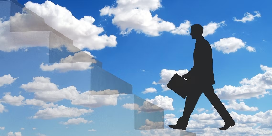 Nhân Mã có thể được thăng chức, được đề bạt vào vị trí cao. Ảnh: makeuseof.com