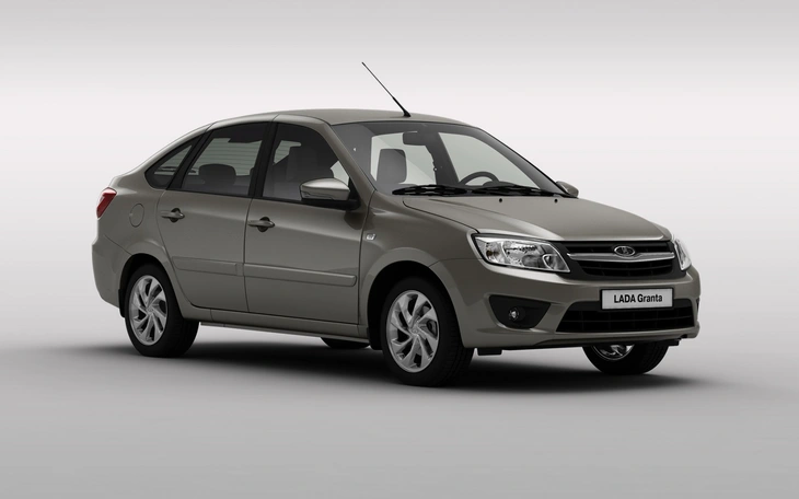 Lada Granta lộ diện trên đường phố Hà Nội: Thiếu nhiều thứ, dòng chữ đầu xe gây chú ý, chuyên gia cho rằng vẫn có một bộ phận thích- Ảnh 7. Lada Granta - Ảnh 6.