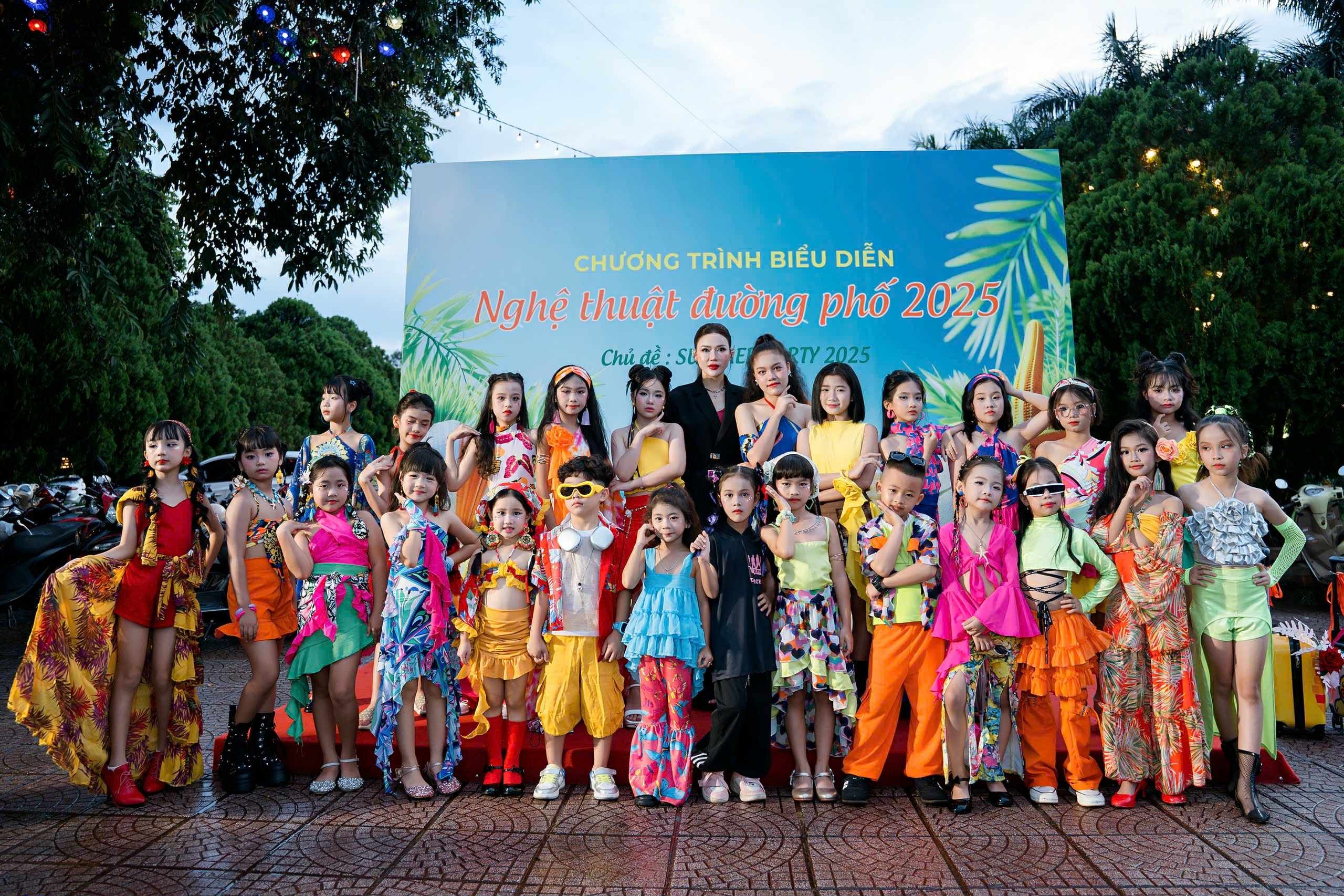 CLB mẫu nhí Ban Mê Model thần thái trên sàn diễn thời trang 12 cc7314ae-4392-4539-abd0-fa4d88f224e5-1757303958.jpg