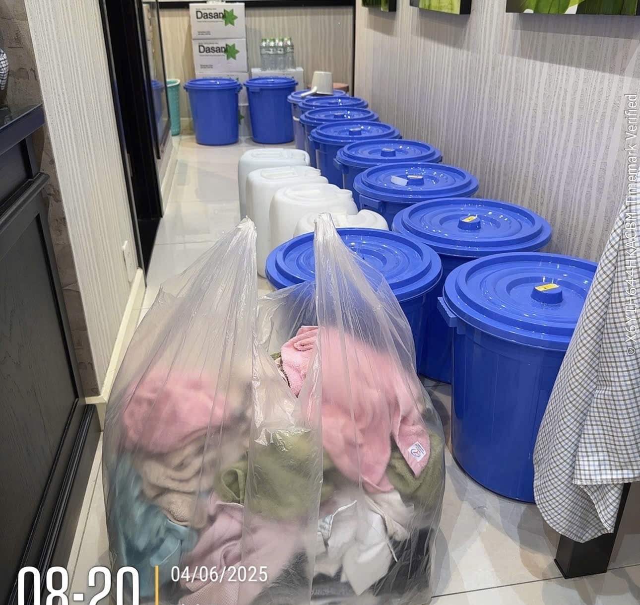 Căn hộ của Phó Chủ tịch Hiệp hội bất động sản TP HCM bị cắt nước suốt 8 tháng- Ảnh 2. Căn hộ của Phó Chủ tịch Hiệp hội bất động sản TP HCM bị cắt nước suốt 8 tháng- Ảnh 2.