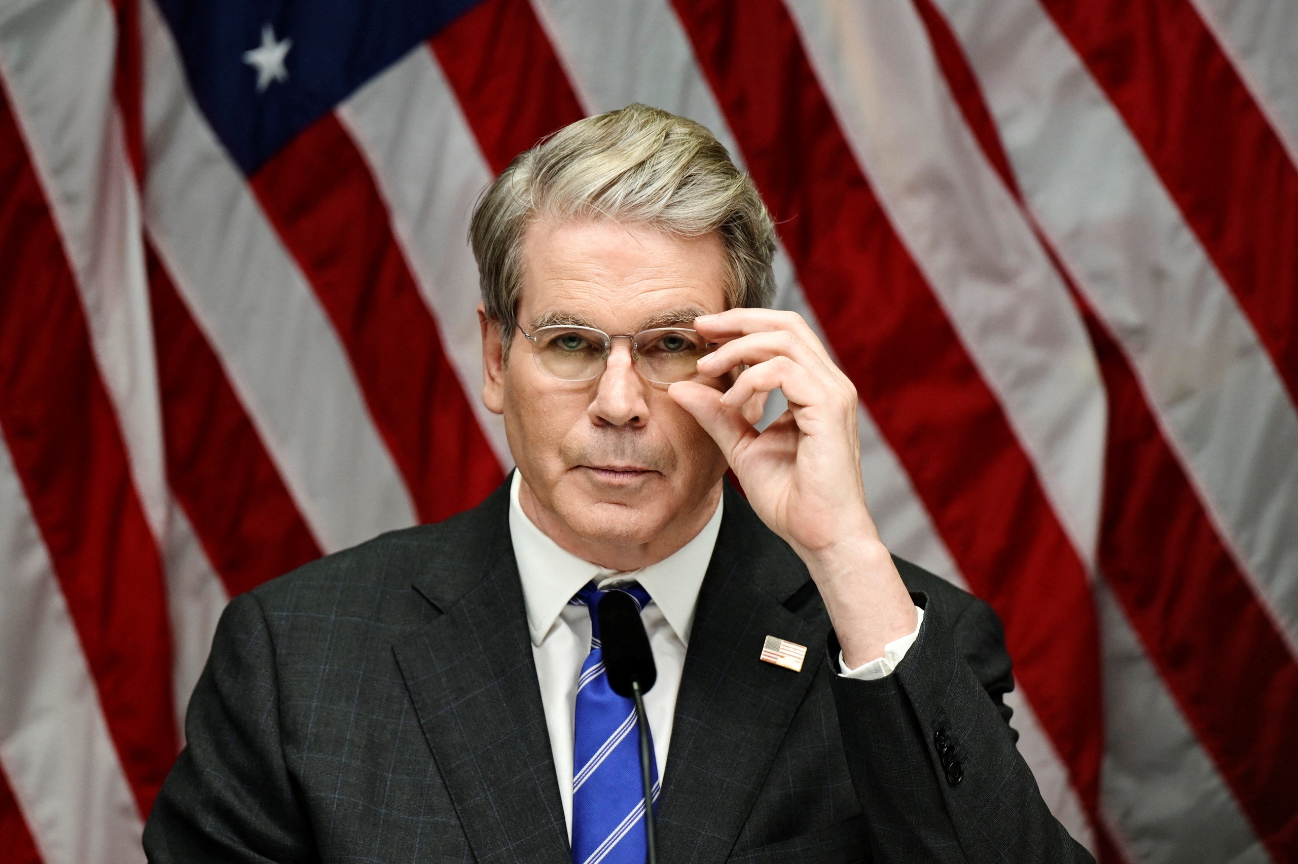 Ông Trump dọa trừng phạt giai đoạn hai: Mỹ nhắm vào các nước mua dầu Nga? - Ảnh 2. Nga - Ảnh 2.