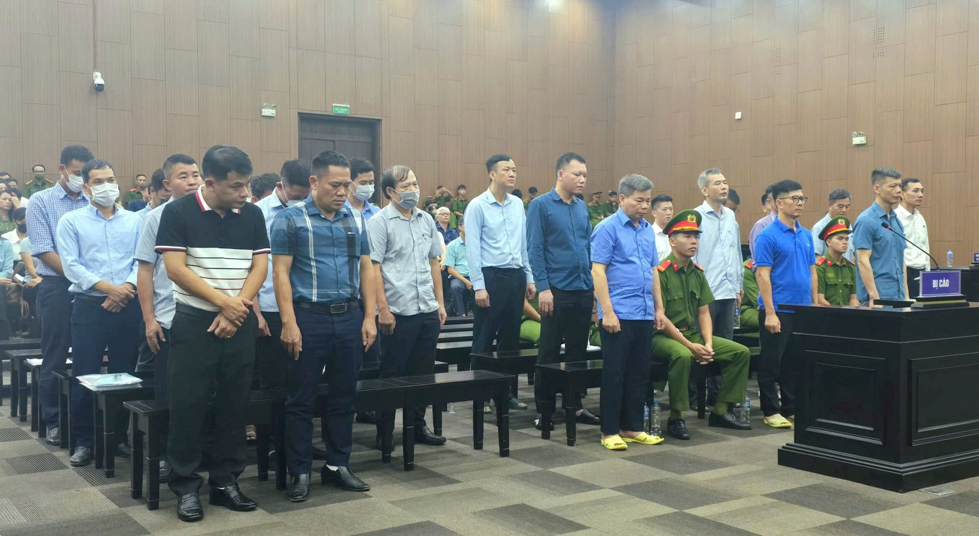 Ông chủ Tập đoàn Thuận An khai về bữa ăn sáng tại nhà cựu lãnh đạo TP Hà Nội- Ảnh 2. Ông chủ Tập đoàn Thuận An khai về bữa ăn sáng tại nhà cựu lãnh đạo TP Hà Nội- Ảnh 2.