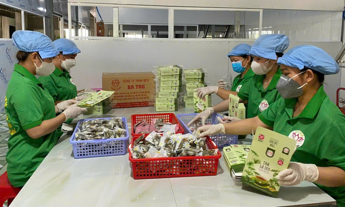 Xưởng chế biến các dòng sản phẩm từ sen của chị Thúy Kiều. Ảnh: Nguyễn Khánh