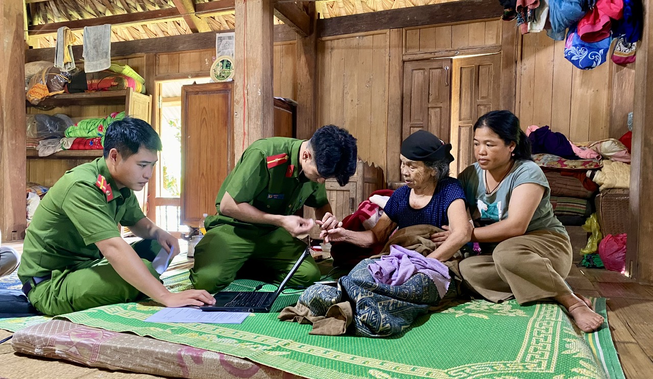 - Ảnh 2. - Ảnh 2.