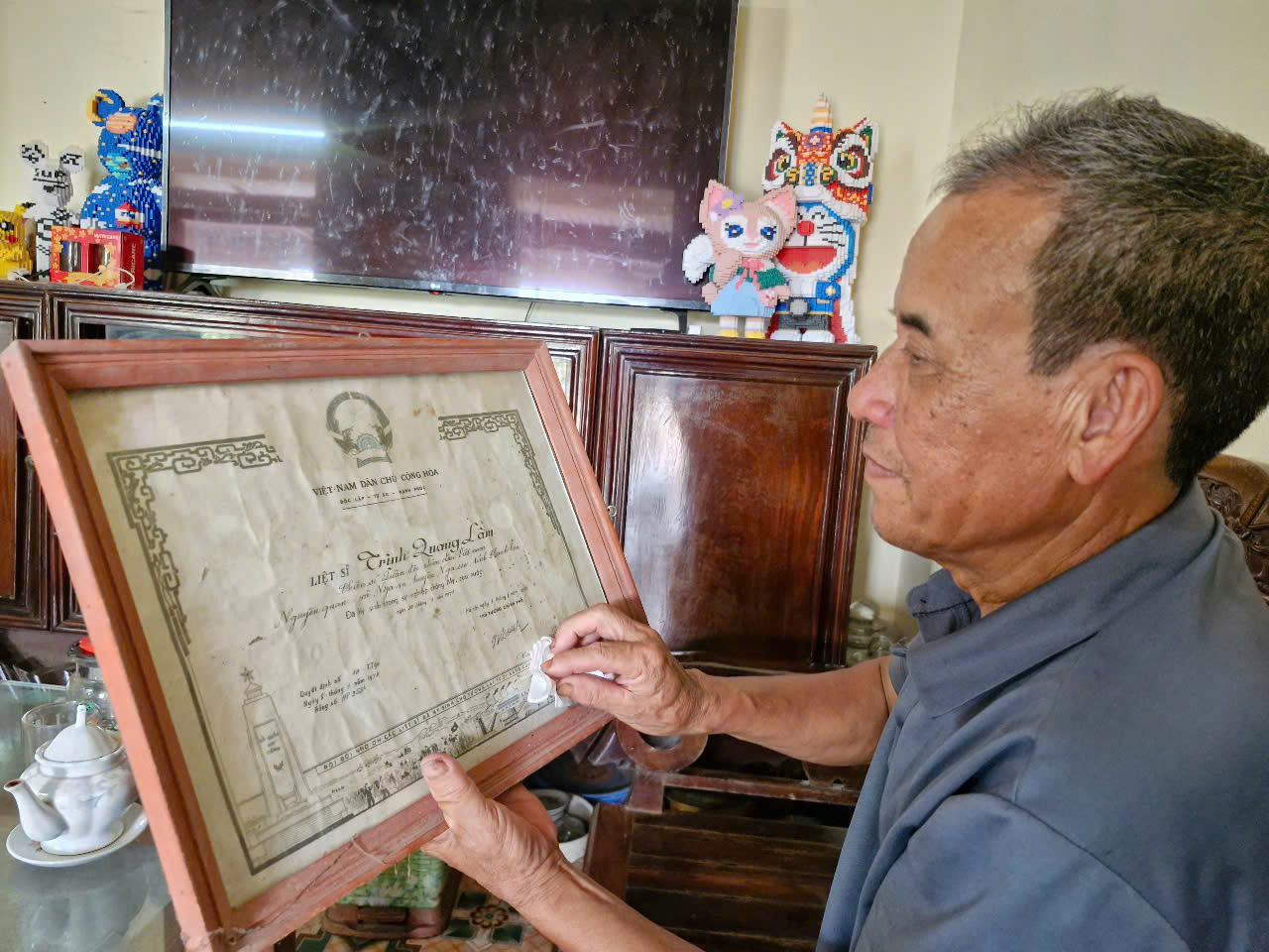 - Ảnh 4. - Ảnh 4.