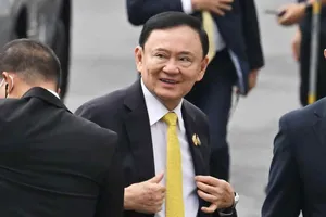 Tòa Tối cao Thái Lan yêu cầu ông Thaksin thi hành án tù 1 năm