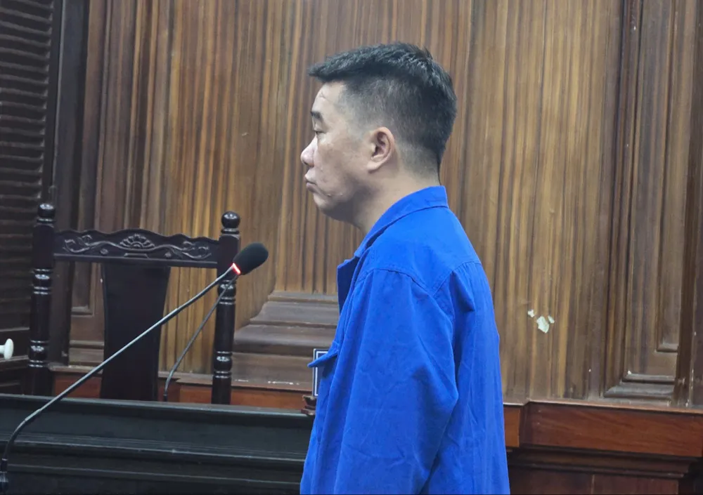 Bị cáo Nguyễn Thủy tại tòa sơ thẩm. Ảnh: SONG MAI ba-chu-spa-lanh-17-nam-tu-vi-no-quen-biet-rong-lua-hon-2-1-ti-dong-tien-chay-an-2.jpg