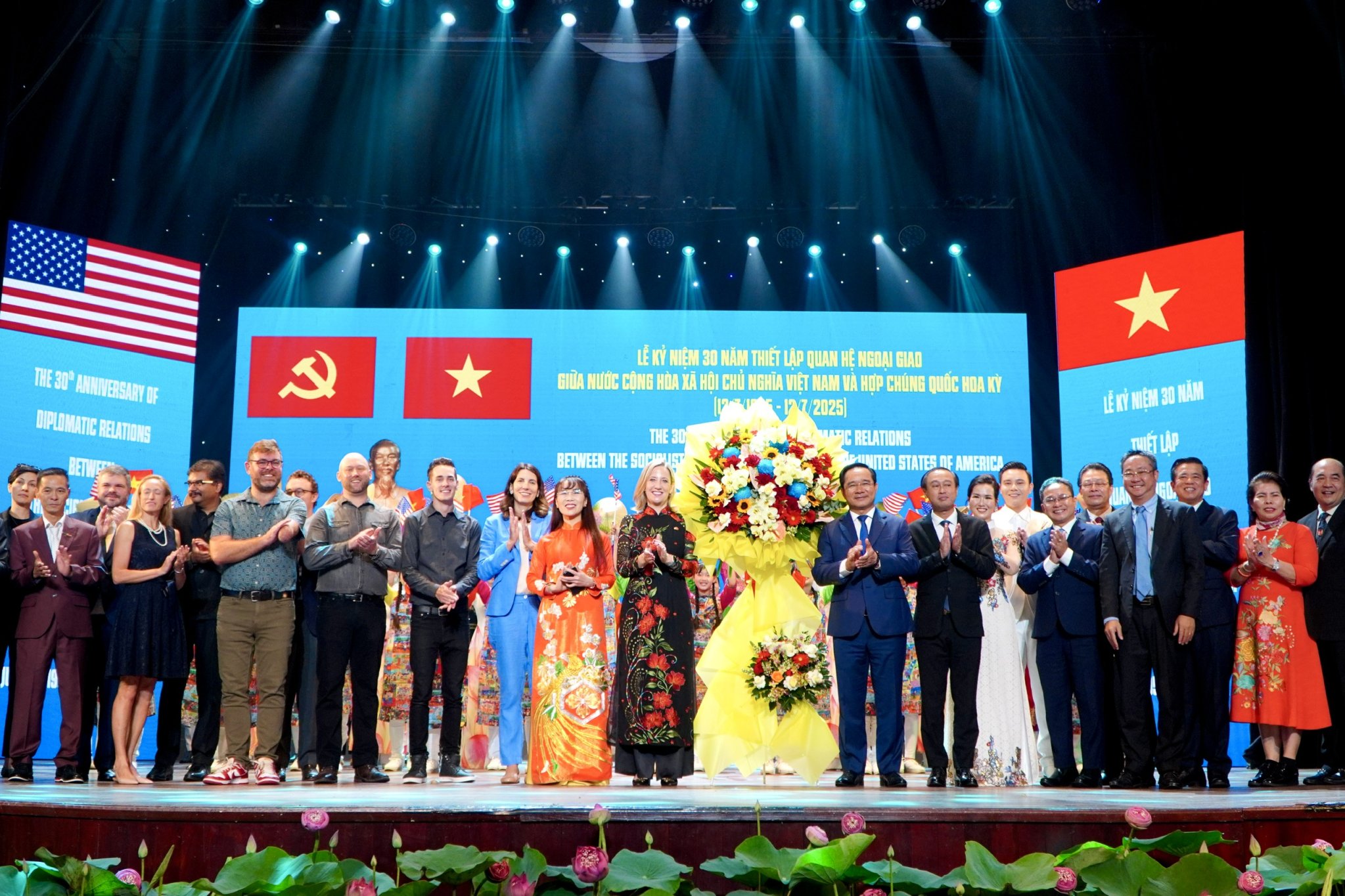 Việt Nam hiện là đối tác thương mại lớn thứ 8 trên thế giới của Mỹ- Ảnh 2.