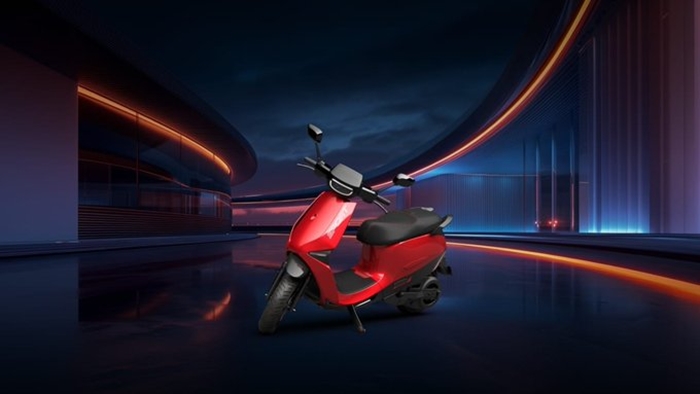 Xe máy điện phổ thông trang bị tính năng ADAS, mỗi lần sạc đi hơn 300 km - Ảnh 4. Xe máy điện phổ thông trang bị tính năng ADAS, mỗi lần sạc đi hơn 300 km - Ảnh 4.