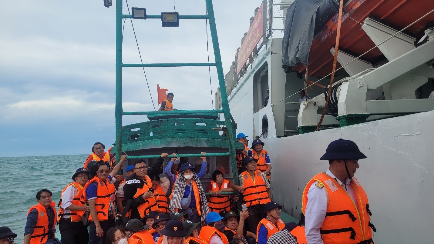 Cuộc thi viết về chủ quyền: Chuyến hải trình đặc biệt- Ảnh 3. Cuộc thi viết về chủ quyền: Chuyến hải trình đặc biệt- Ảnh 3.