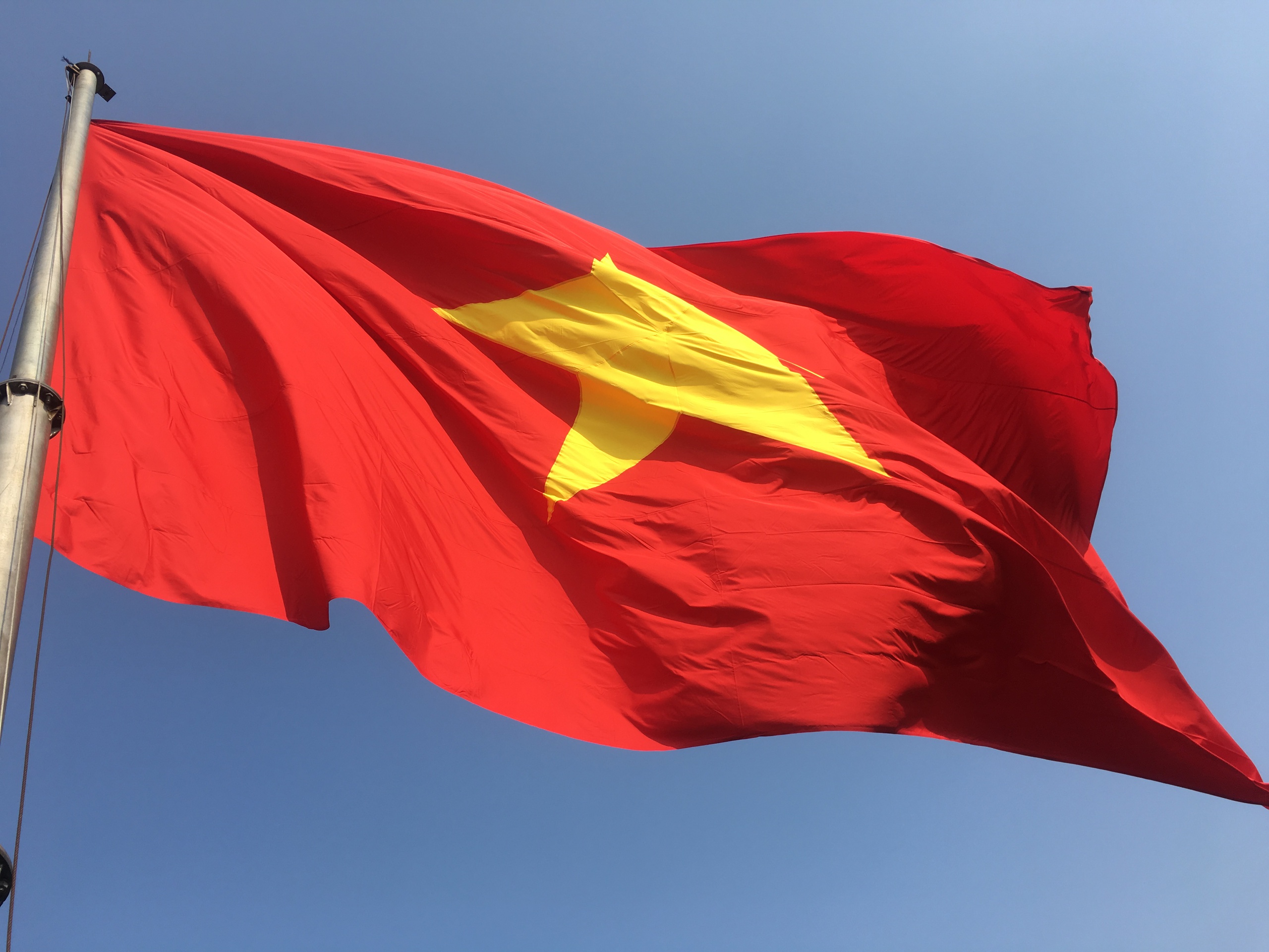 Cuộc thi viết về chủ quyền: Dưới bóng cờ Tổ quốc- Ảnh 4. Cuộc thi viết về chủ quyền: Dưới bóng cờ Tổ quốc- Ảnh 4.