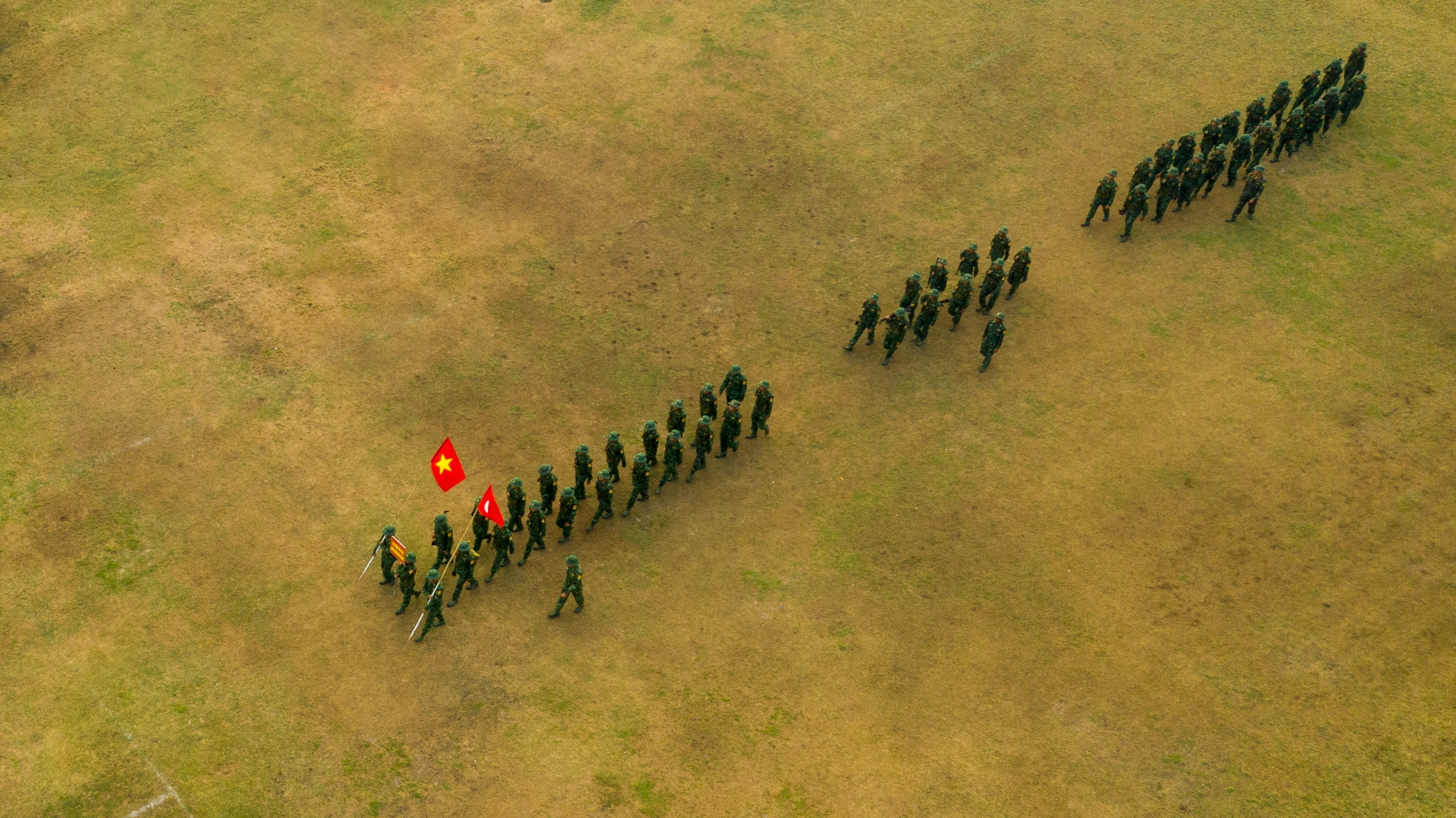 Gửi tình yêu Tổ quốc qua từng tác phẩm - Ảnh 2. Gửi tình yêu Tổ quốc qua từng tác phẩm - Ảnh 2.