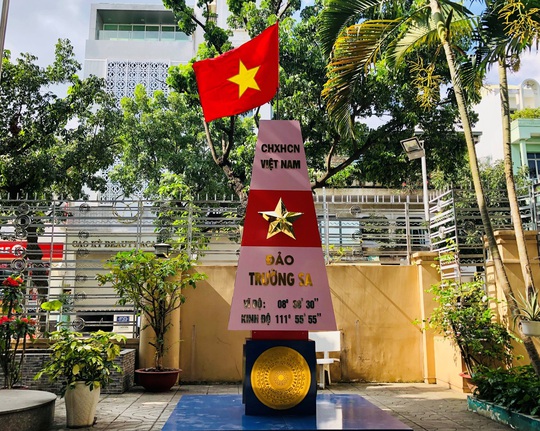 Cuộc thi viết về chủ quyền: Biểu tượng Trường Sa trên khắp 3 miền - Ảnh 2. Cuộc thi viết về chủ quyền: Biểu tượng Trường Sa trên khắp 3 miền - Ảnh 2.