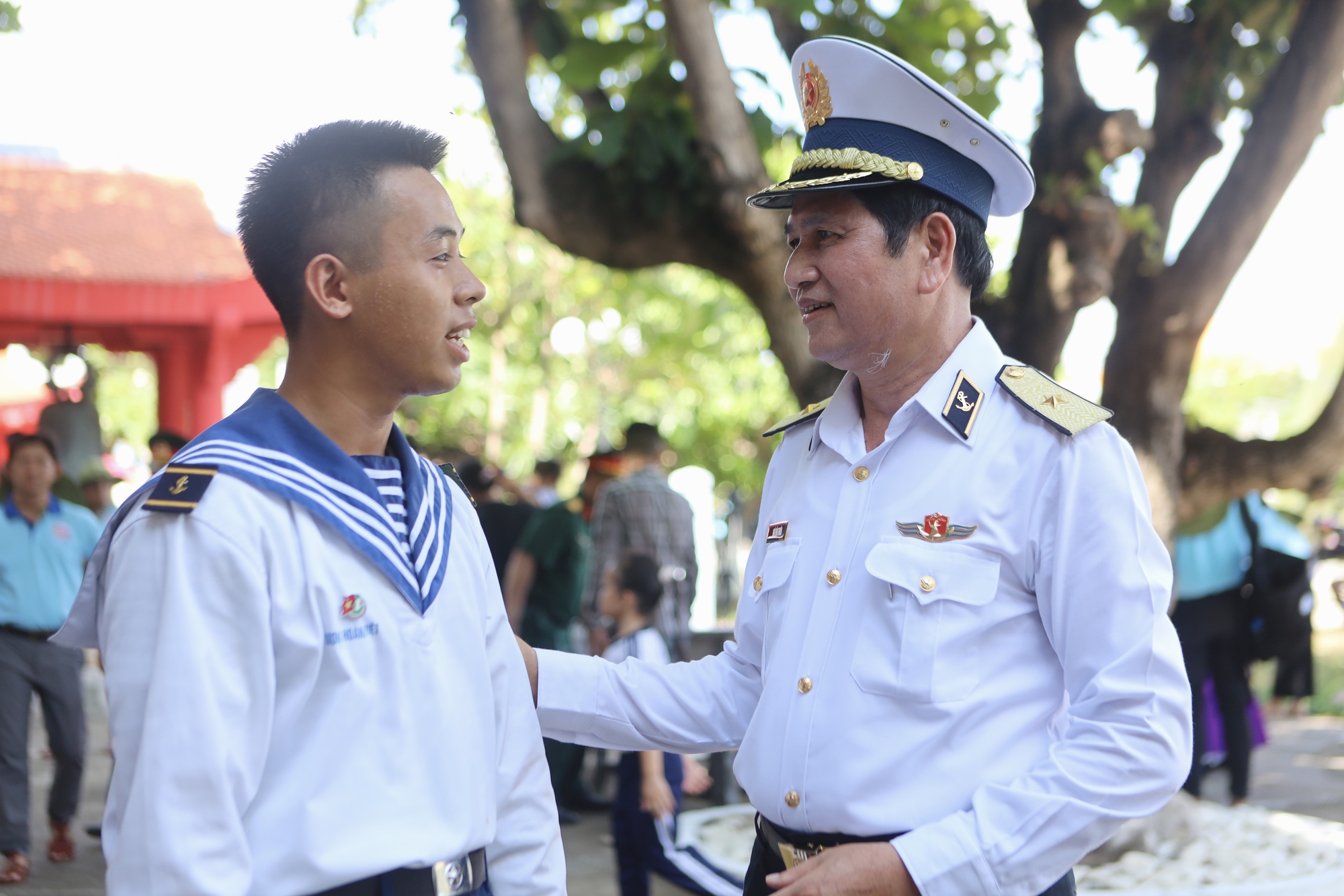 ĐỔI THAY KỲ DIỆU Ở TRƯỜNG SA: Sâu nặng nghĩa tình TP HCM - Ảnh 11. ĐỔI THAY KỲ DIỆU Ở TRƯỜNG SA: Sâu nặng nghĩa tình TP HCM - Ảnh 11.