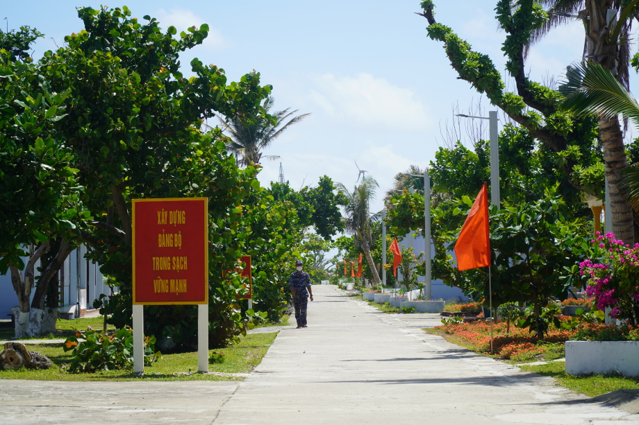 Cuộc thi viết về chủ quyền: Gửi Trường Sa muôn vàn yêu thương - Ảnh 2. Cuộc thi viết về chủ quyền: Gửi Trường Sa muôn vàn yêu thương - Ảnh 2.