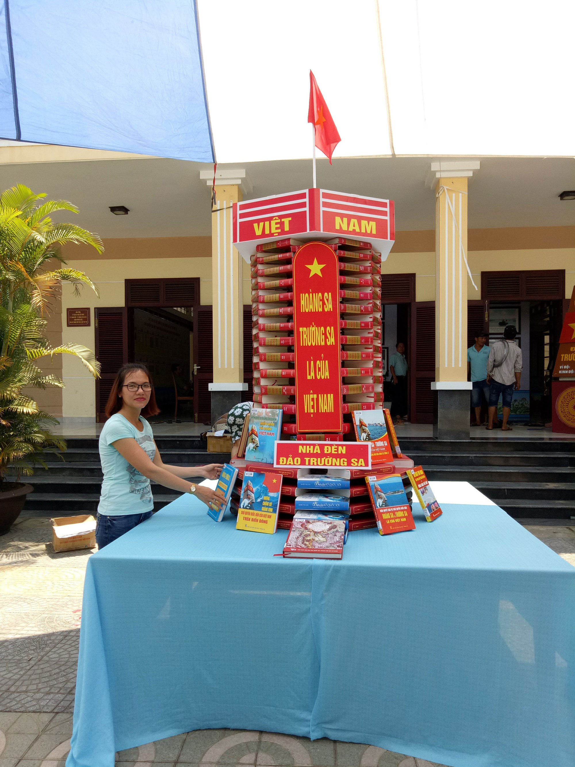 Cuộc thi viết về chủ quyền: Vun đắp tình yêu biển đảo - Ảnh 2. Cuộc thi viết về chủ quyền: Vun đắp tình yêu biển đảo - Ảnh 2.