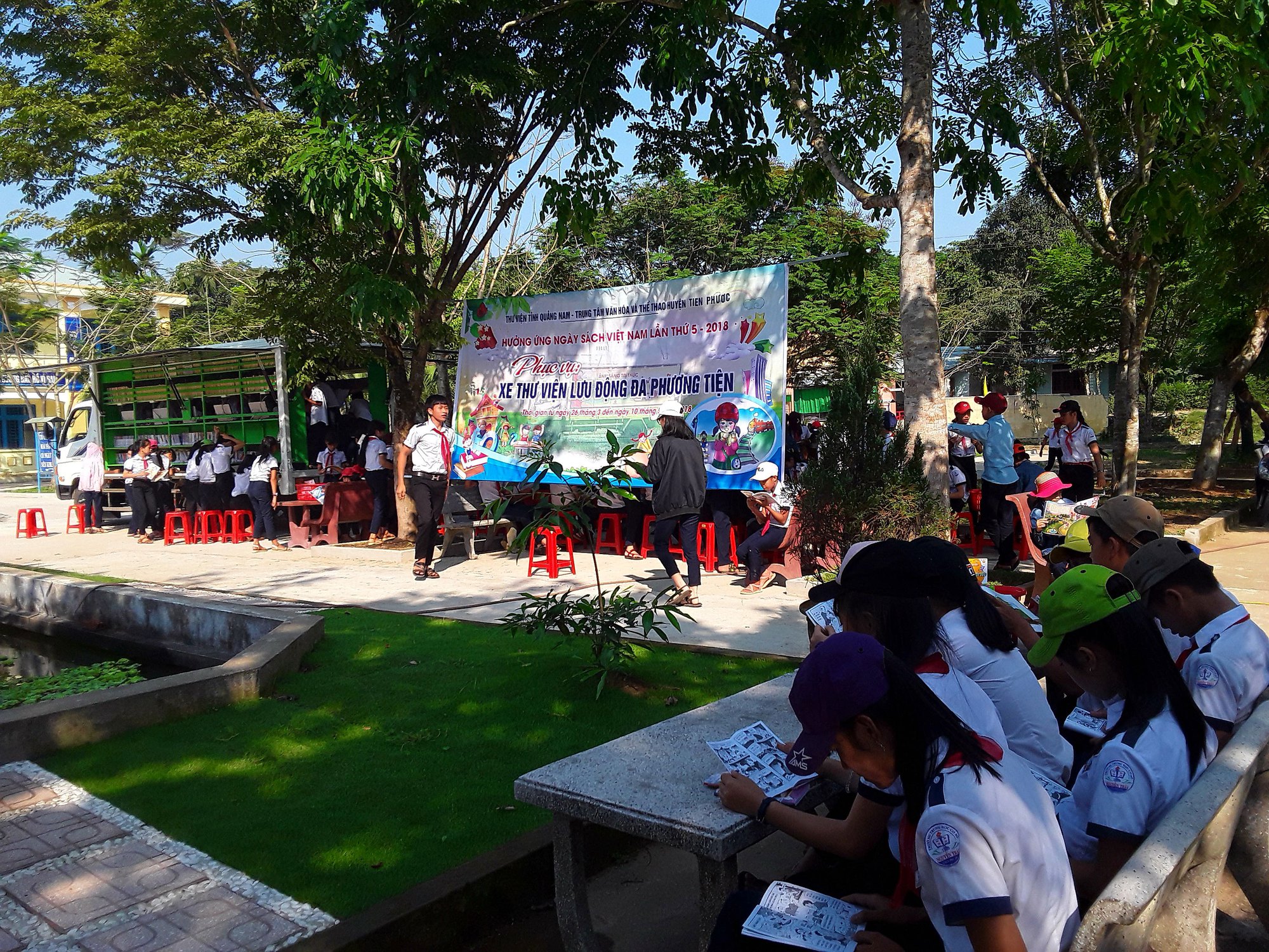 Cuộc thi viết về chủ quyền: Vun đắp tình yêu biển đảo - Ảnh 3. Cuộc thi viết về chủ quyền: Vun đắp tình yêu biển đảo - Ảnh 3.