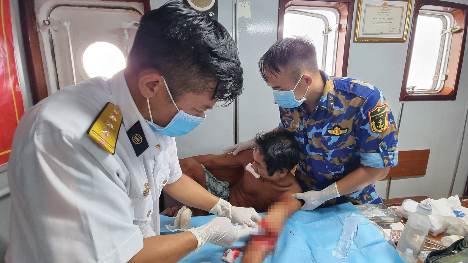 Cuộc thi viết Chủ quyền quốc gia bất khả xâm phạm: Mệnh lệnh từ trái tim - Ảnh 2. Cuộc thi viết Chủ quyền quốc gia bất khả xâm phạm: Mệnh lệnh từ trái tim - Ảnh 2.