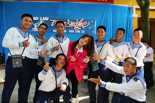 Quốc khánh nơi đảo xa - Ảnh 2. Quốc khánh nơi đảo xa - Ảnh 2.