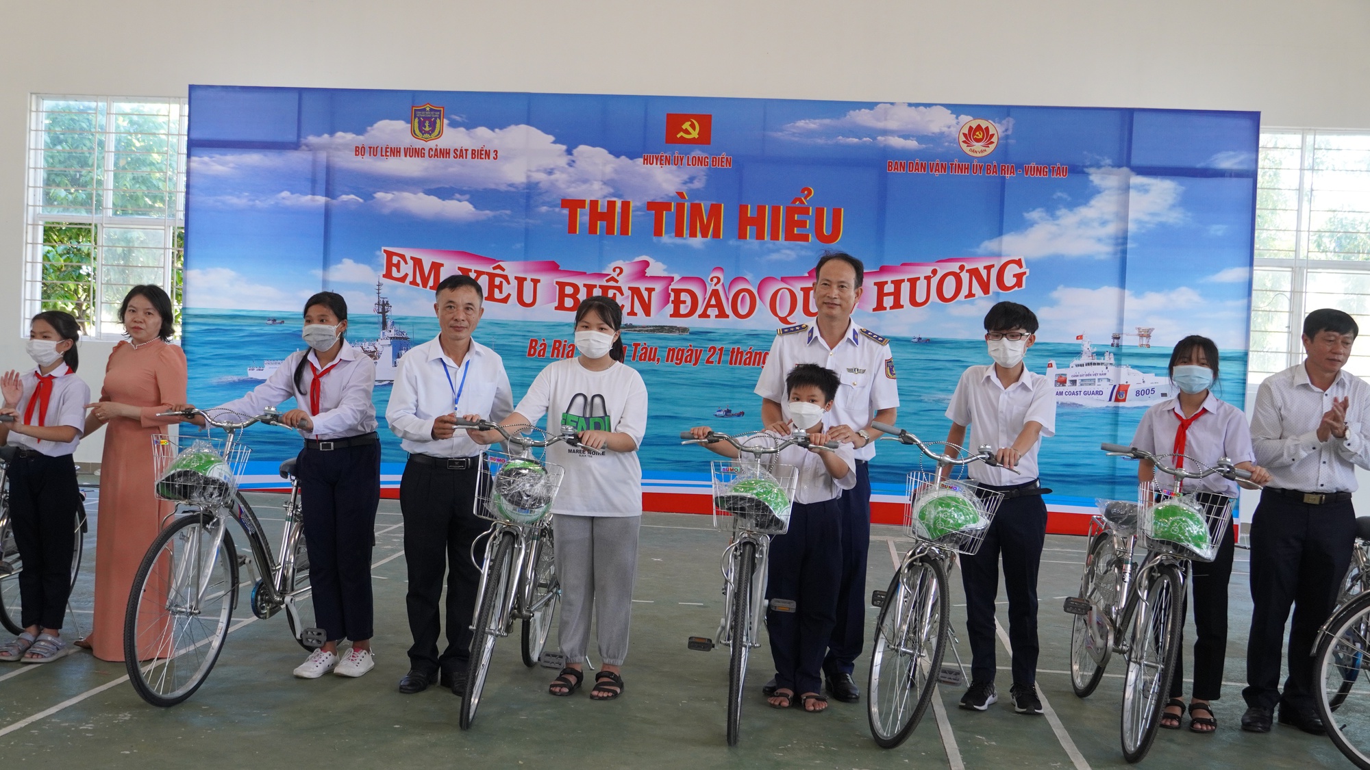 Nhiều hoạt động ý nghĩa hướng về biển đảo - Ảnh 3. Nhiều hoạt động ý nghĩa hướng về biển đảo - Ảnh 3.