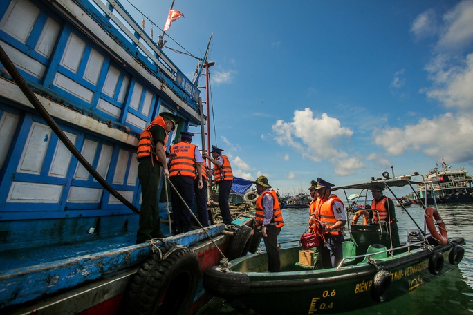 Luật Cảnh sát biển Việt Nam đi vào cuộc sống, góp phần bảo vệ chủ quyền biển đảo - Ảnh 4. Luật Cảnh sát biển Việt Nam đi vào cuộc sống, góp phần bảo vệ chủ quyền biển đảo - Ảnh 4.