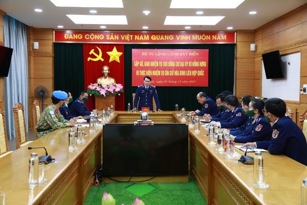 Sĩ quan trẻ Cảnh sát biển tham gia lực lượng mũ nồi xanh tại Phái bộ Nam Sudan - Ảnh 2. Sĩ quan trẻ Cảnh sát biển tham gia lực lượng mũ nồi xanh tại Phái bộ Nam Sudan - Ảnh 2.