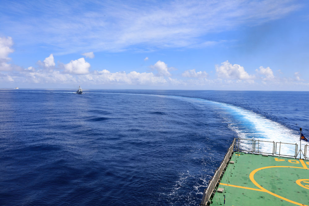 Cảnh sát biển Việt Nam và Trung Quốc tuần tra liên hợp ở Vịnh Bắc Bộ - Ảnh 6. Cảnh sát biển Việt Nam và Trung Quốc tuần tra liên hợp ở Vịnh Bắc Bộ - Ảnh 6.