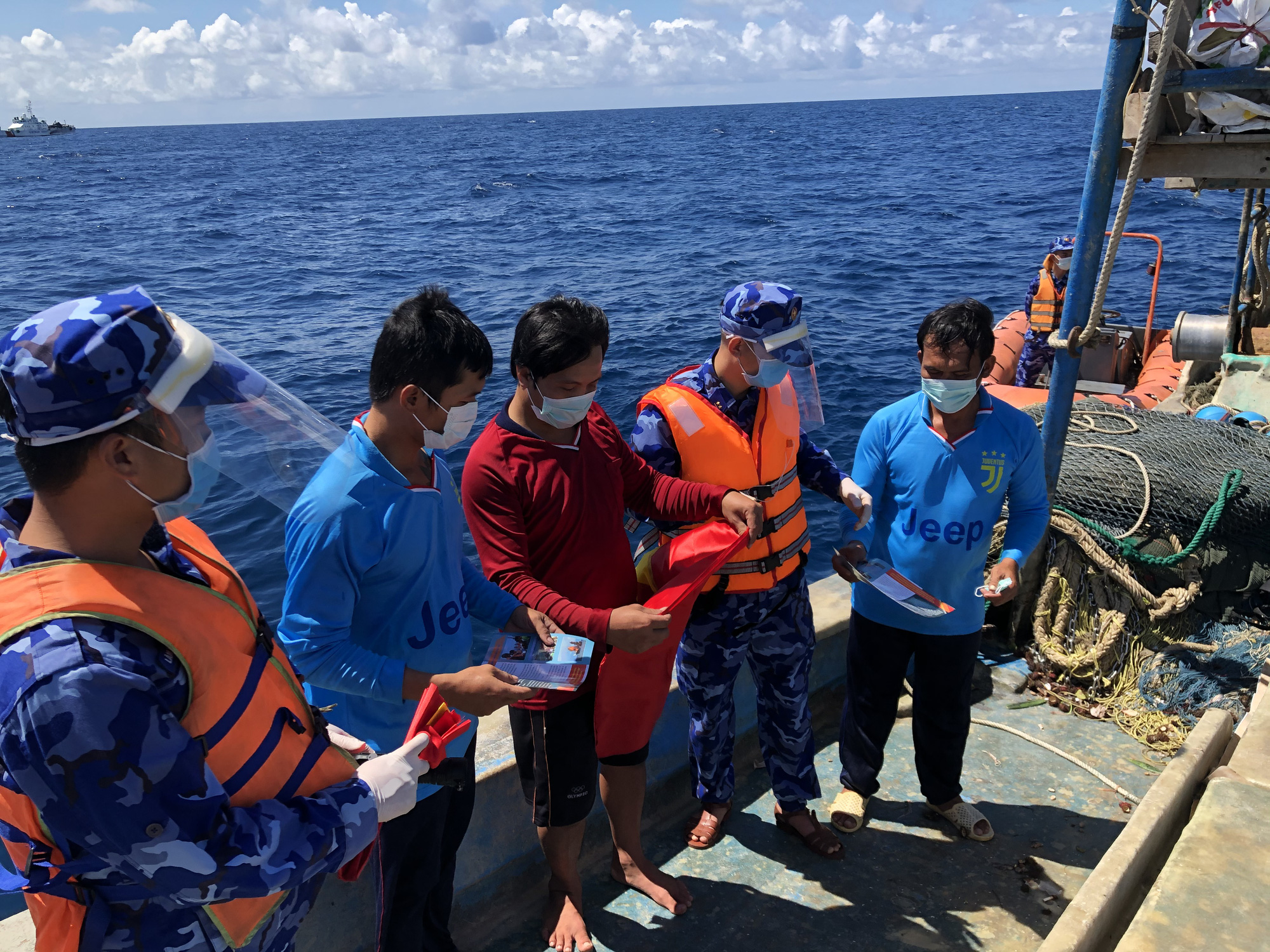 Cảnh sát biển 4 tổ chức rút kinh nghiệm công tác phòng, chống IUU - Ảnh 3. Cảnh sát biển 4 tổ chức rút kinh nghiệm công tác phòng, chống IUU - Ảnh 3.