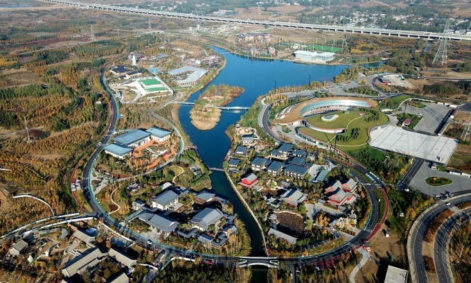 Hai cách tiếp cận khác nhau trong phát triển AI 2 Một góc tân khu Hùng An nhìn từ trên cao. Ảnh: Xinhua