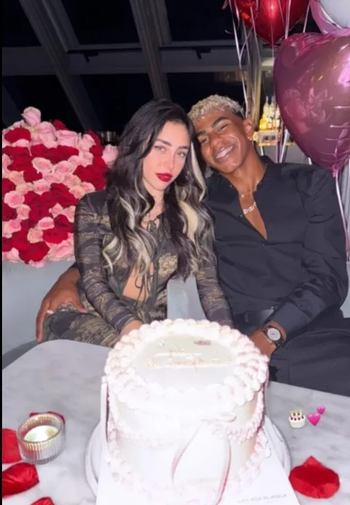 Ngôi sao trẻ Yamal 18 tuổi mừng sinh nhật người yêu 25 tuổi. Ảnh: TS. nu-ca-si-25-tuoi-bat-mi-chuyen-tinh-cam-voi-ngoi-sao-tre-yamal-18-tuoi (4).jpg