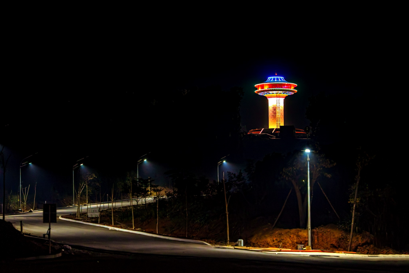 - Ảnh 3. - Ảnh 3.